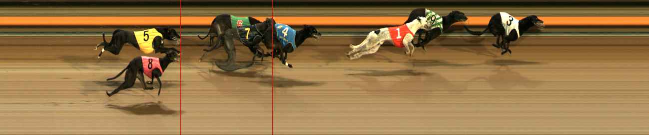 Photo finish for Ballarat Race 4