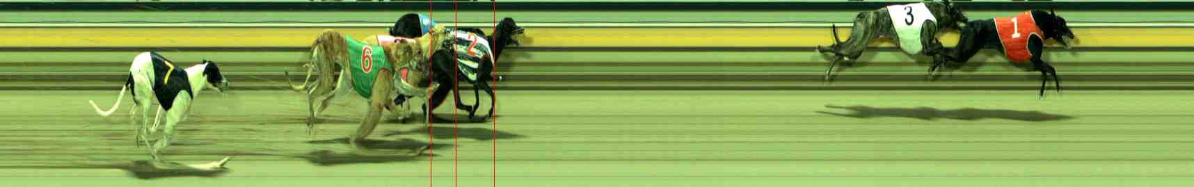Photo finish for Sale Race 4