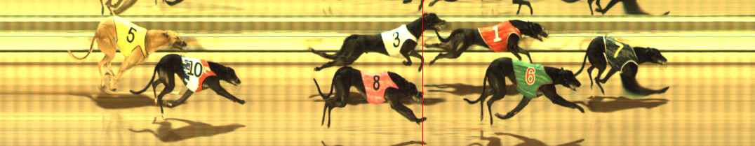 Photo finish for The Meadows Race 1