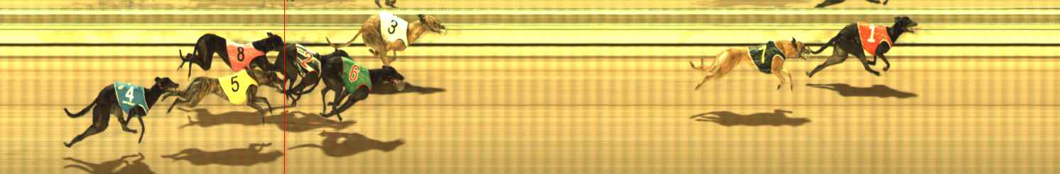 Photo finish for The Meadows Race 5