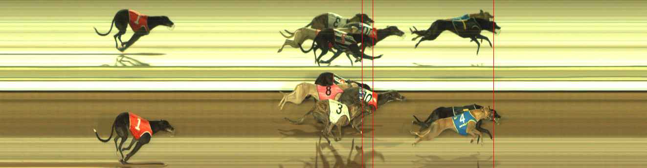 Photo finish for The Meadows Race 4