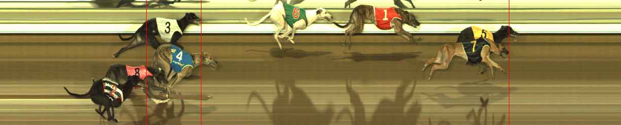 Photo finish for The Meadows Race 7