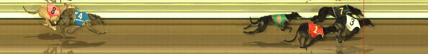 Photo finish for The Meadows Race 5