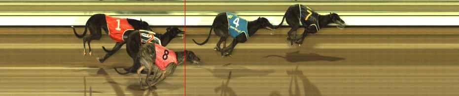 Photo finish for The Meadows Race 4