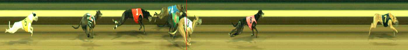 Photo finish for Warragul Race 10